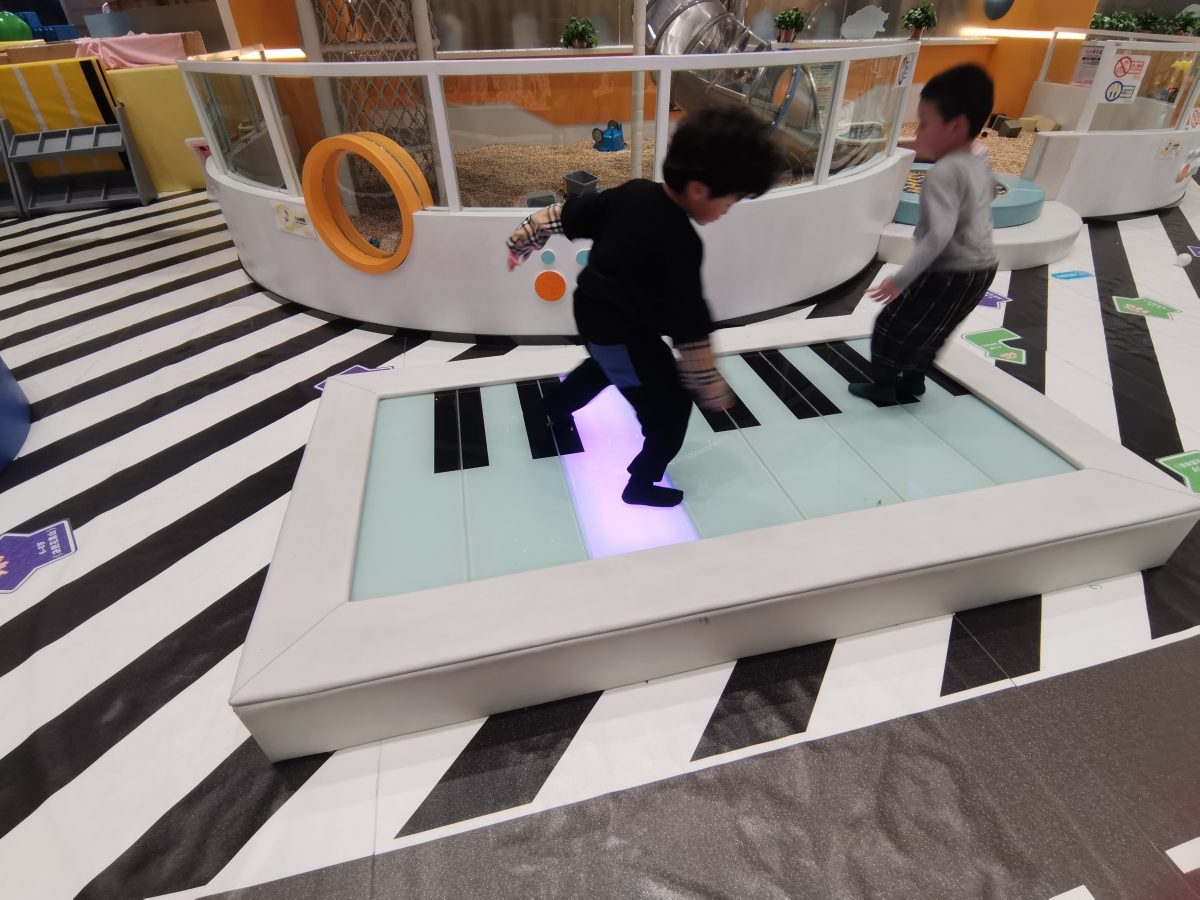 LED Piano-SPIRIT PLAY,Outdoor Playground, Indoor Playground,Trampoline Park,Outdoor Fitness,Inflatable,Soft Playground,Ninja Warrior,Trampoline Park,Playground Structure,Play Structure,Outdoor Fitness,Water Park,Play System,Freestanding,Interactive,independente ,Inklusibo, Park, Pagsaka sa Bungbong, Dula sa Bata